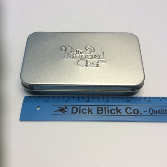 The Pampered Chef Creative Cutters Set - Picture 7 of 7